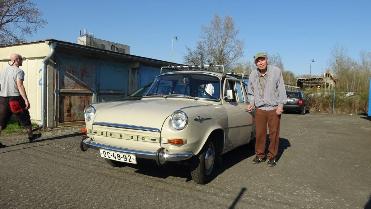 Škoda MB 1000 - www.autasocialismu.cz